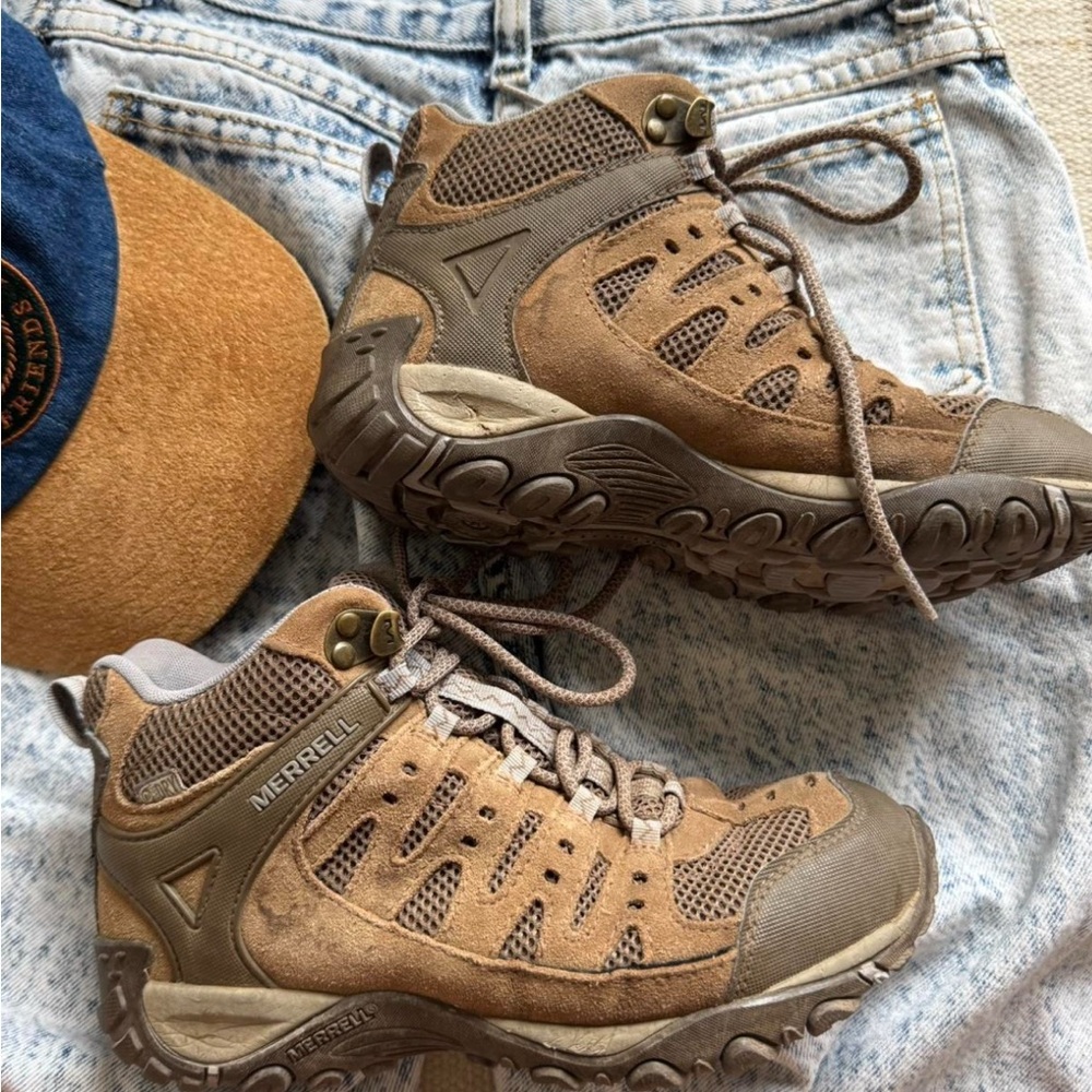 Merrell Men's Tan and Brown Hiking Boots